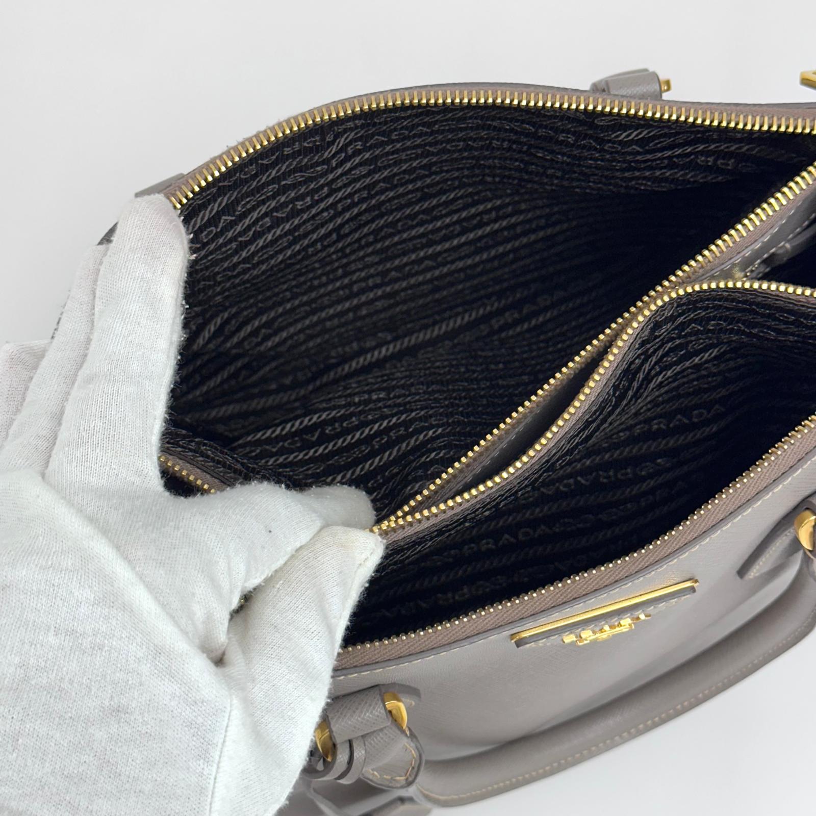 Prada Borsa Galleria Medium Saffiano Lux Pomice
