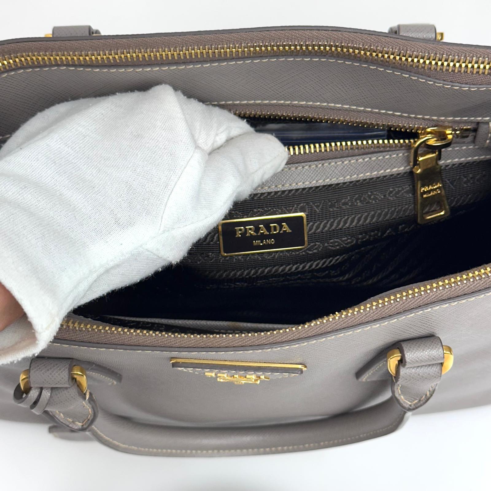 Prada Borsa Galleria Medium Saffiano Lux Pomice
