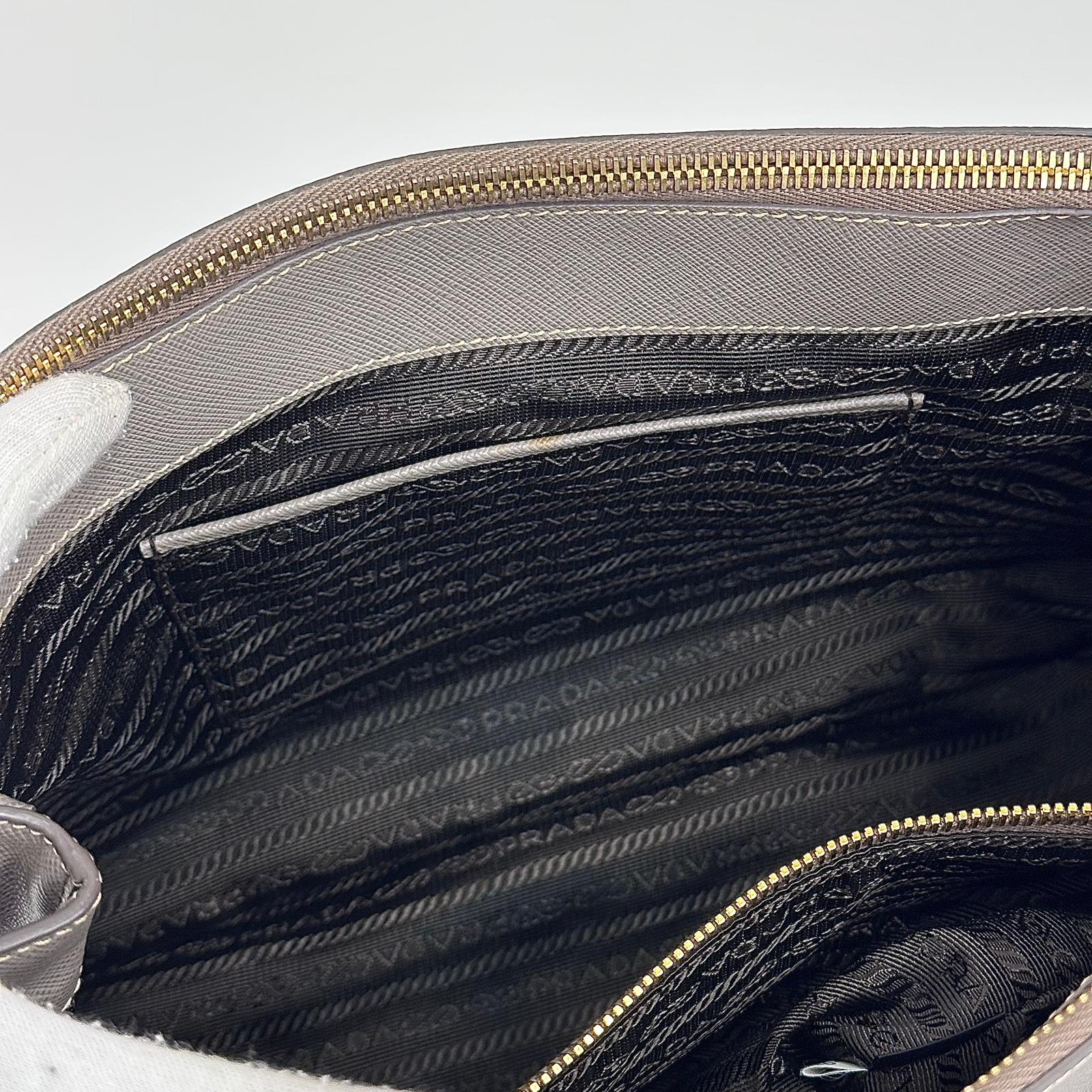 Prada Borsa Galleria Medium Saffiano Lux Pomice