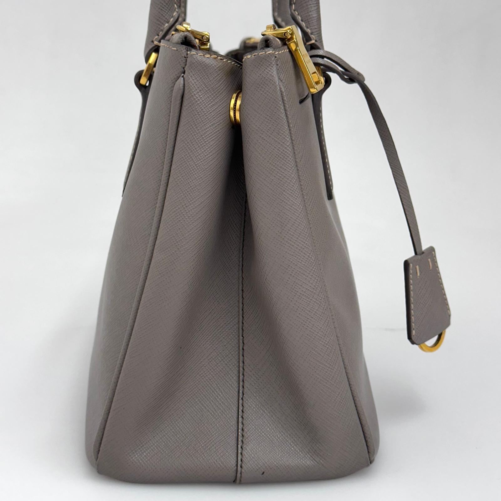 Prada Borsa Galleria Medium Saffiano Lux Pomice