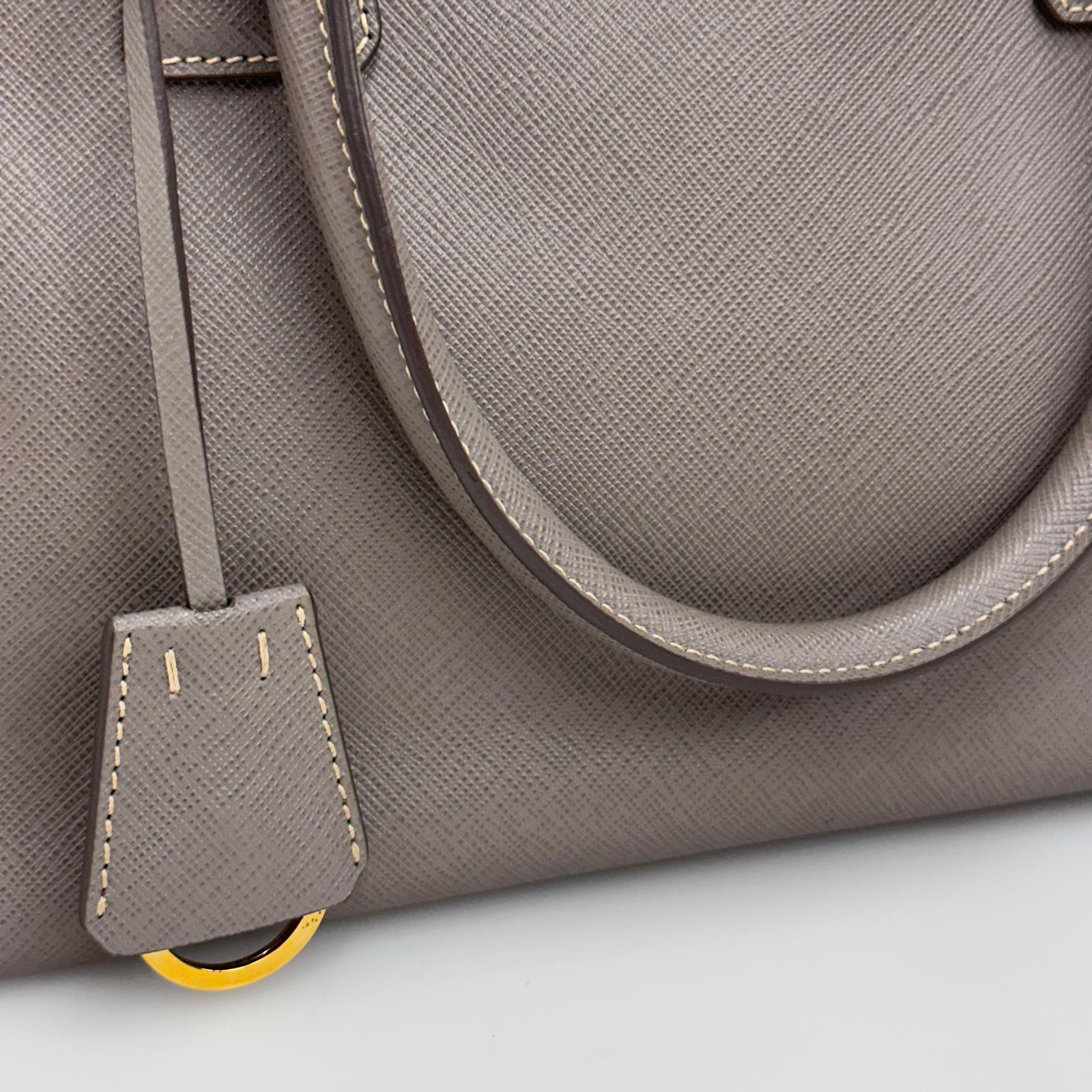 Prada Borsa Galleria Medium Saffiano Lux Pomice