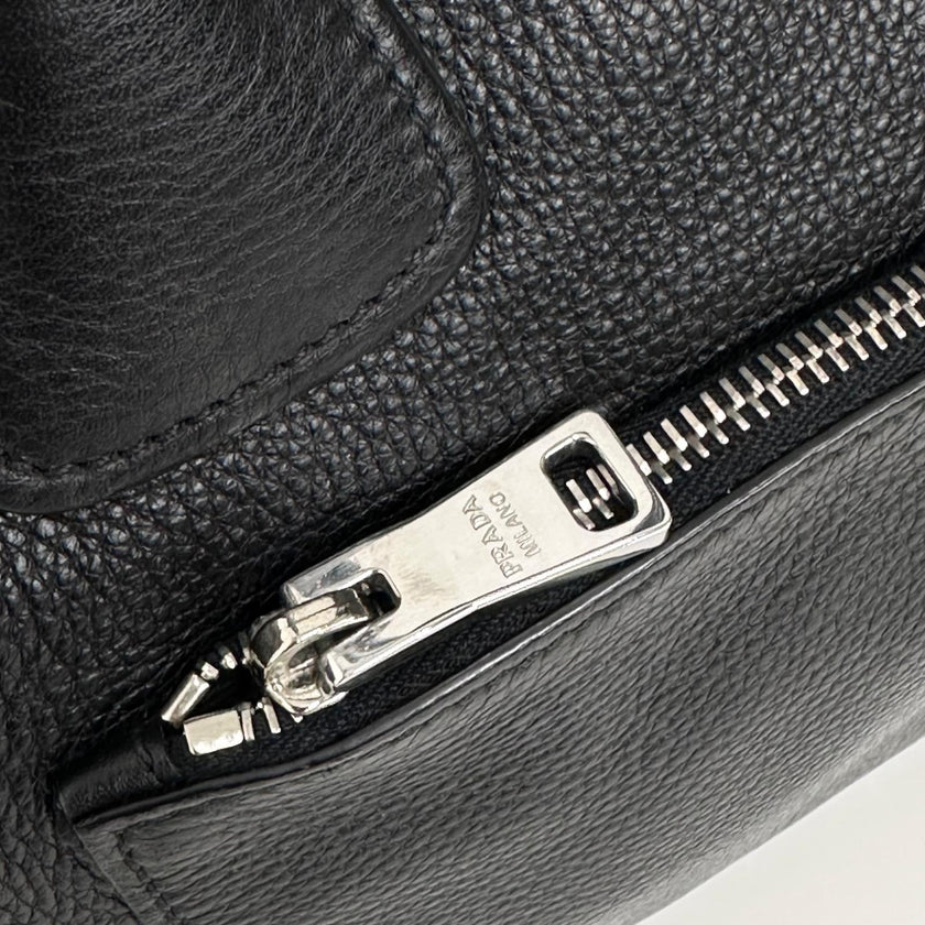 Prada Borsa Shopper a due vie in pelle Vitello Daino nera