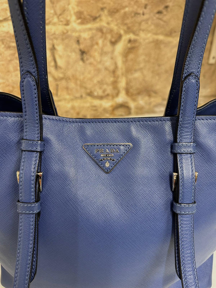 Prada Borsa Shopping Tote in Saffiano Blu