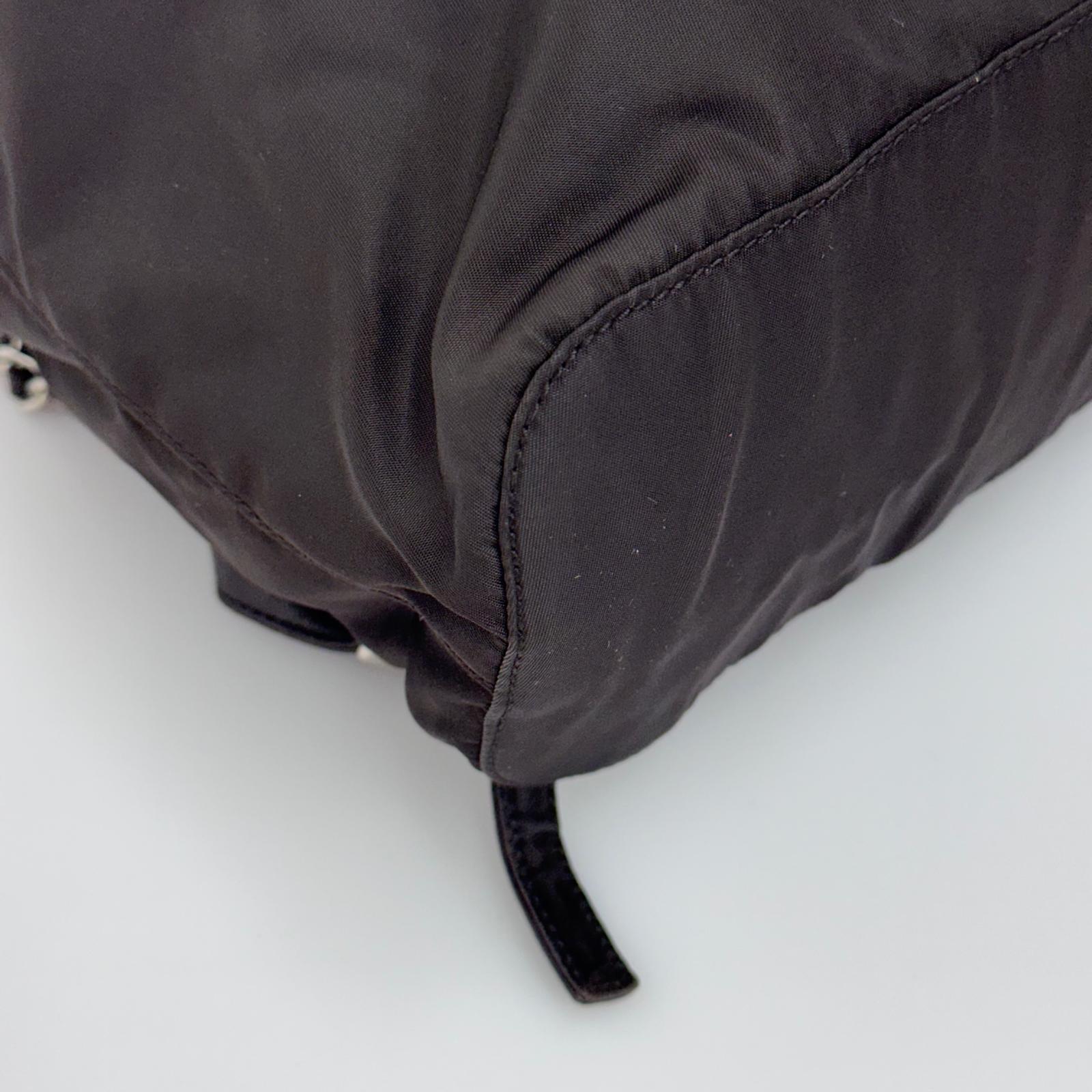 Prada Borsa Zaino Tessuto Nylon Ebano con Catene