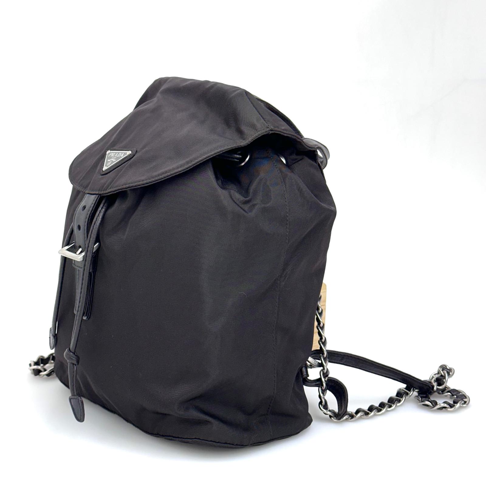 Prada Borsa Zaino Tessuto Nylon Ebano con Catene