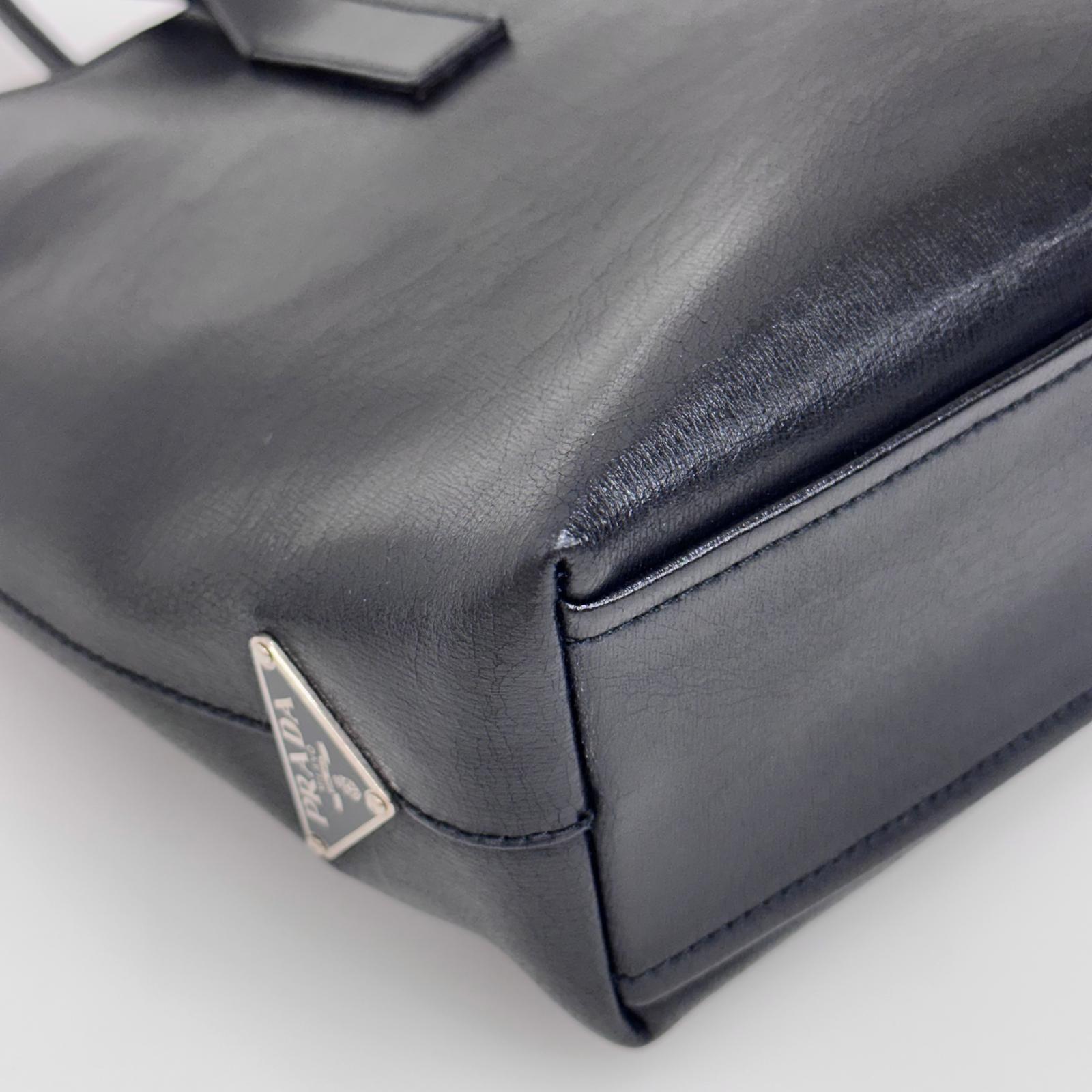 Prada Borsa a Spalla Vitello Chic Nera