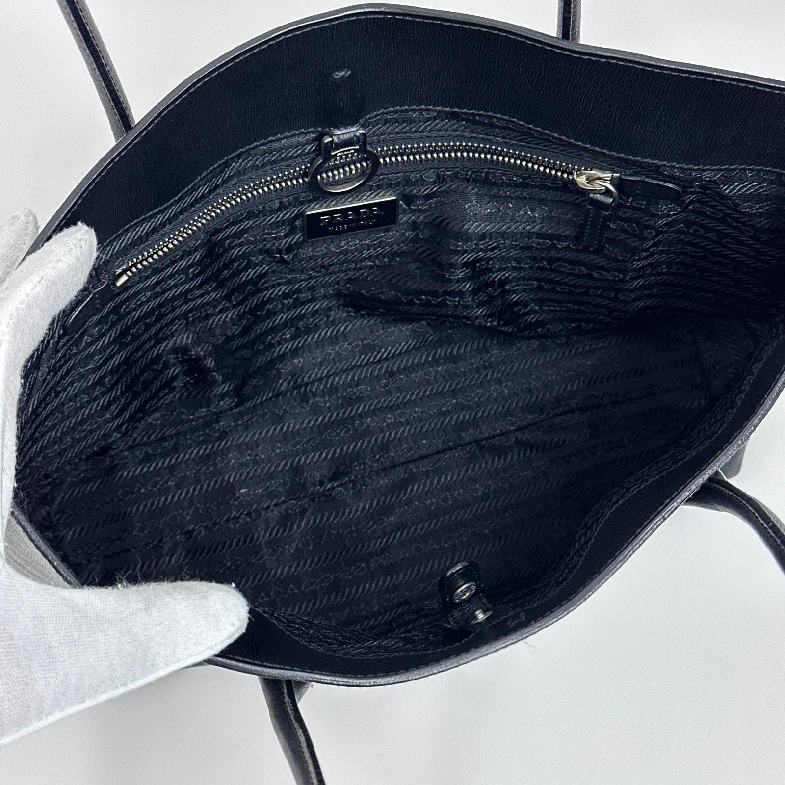 Prada Borsa a Spalla Vitello Chic Nera
