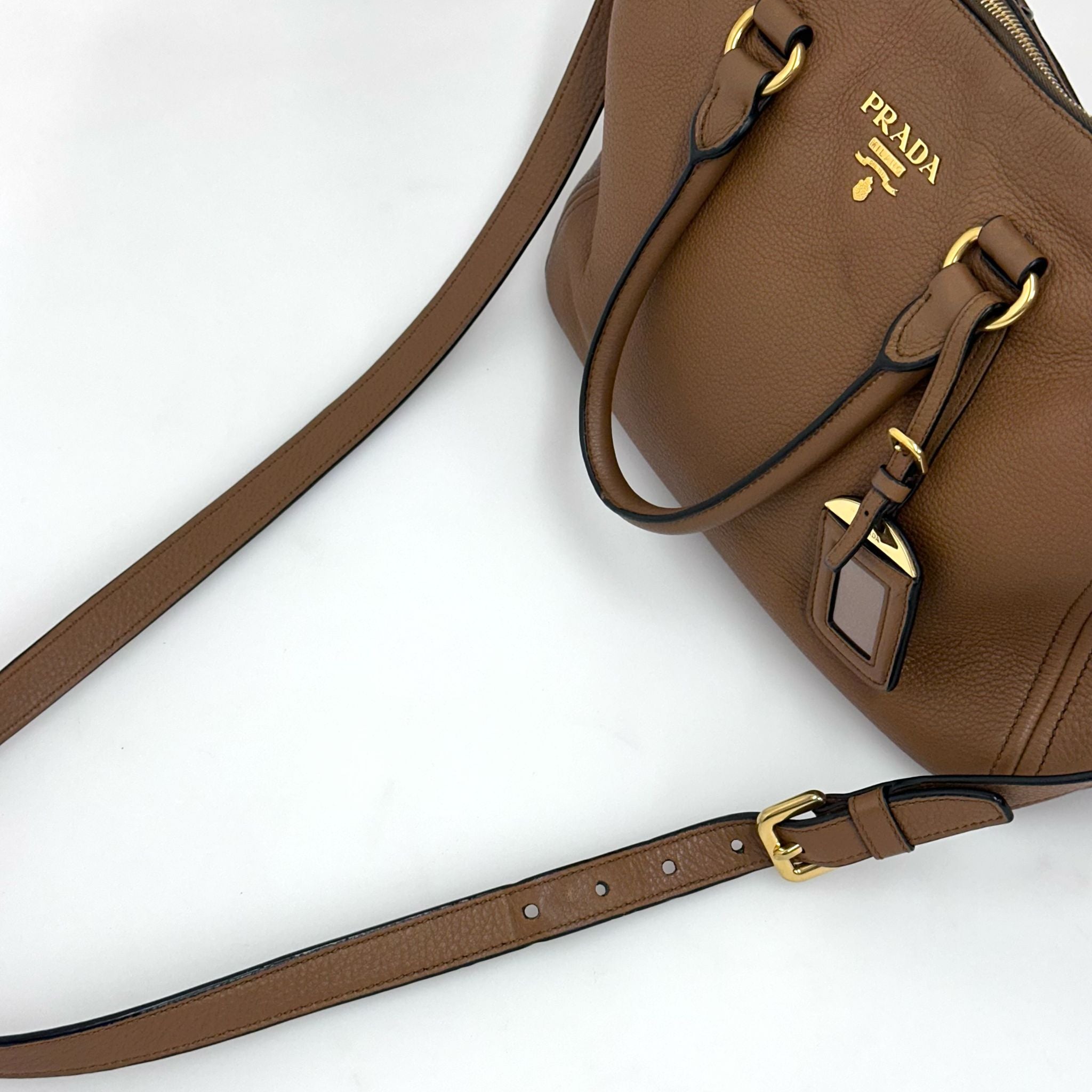 Prada Borsa a mano e tracolla Bauletto Vitello Phenix Cannella