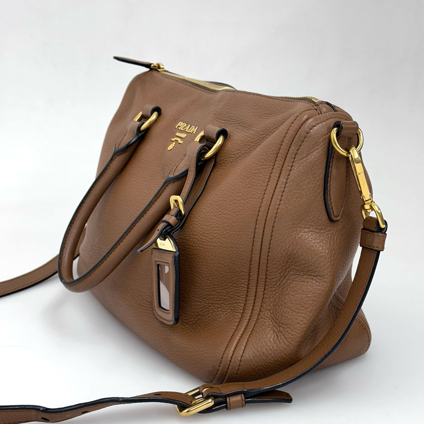 Prada Borsa a mano e tracolla Bauletto Vitello Phenix Cannella