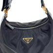 Prada Borsa a spalla Hobo in nylon nero