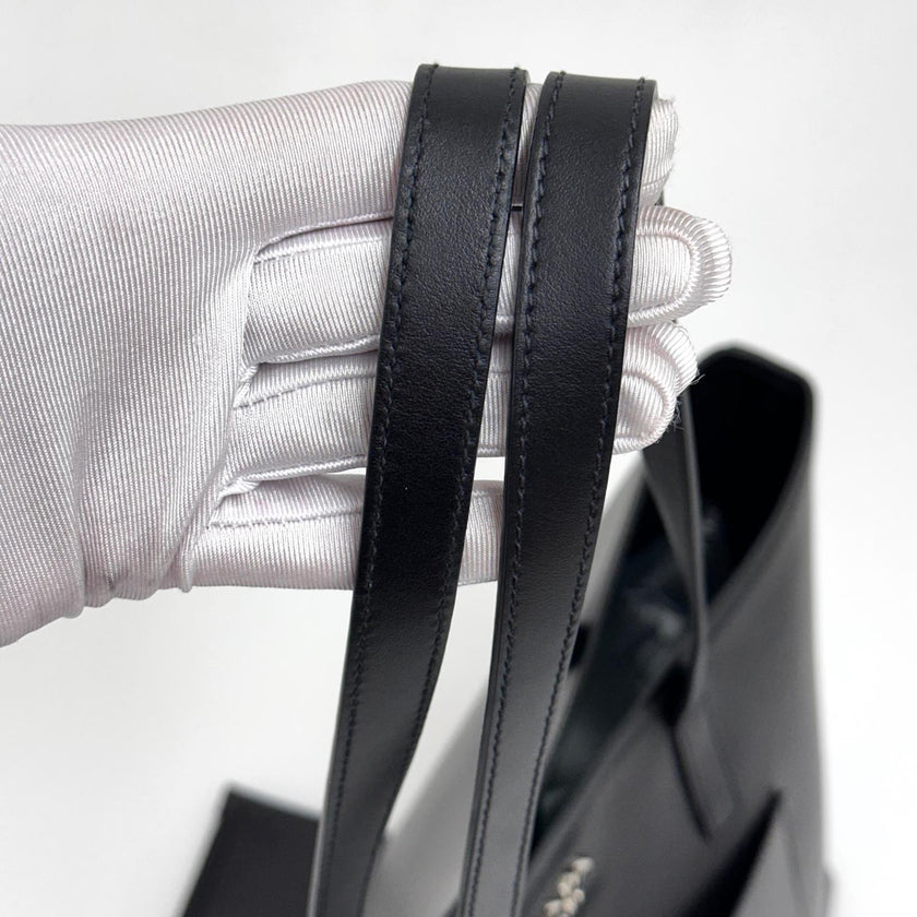 Prada Shopping Tote in Pelle Nera con Pochette Coordinata