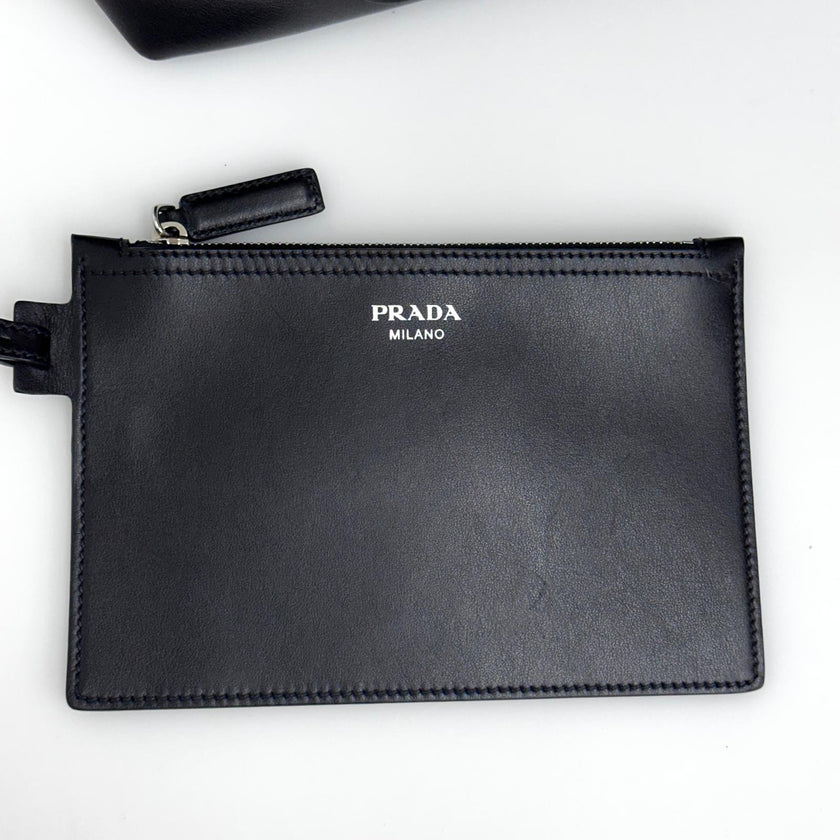 Prada Shopping Tote in Pelle Nera con Pochette Coordinata