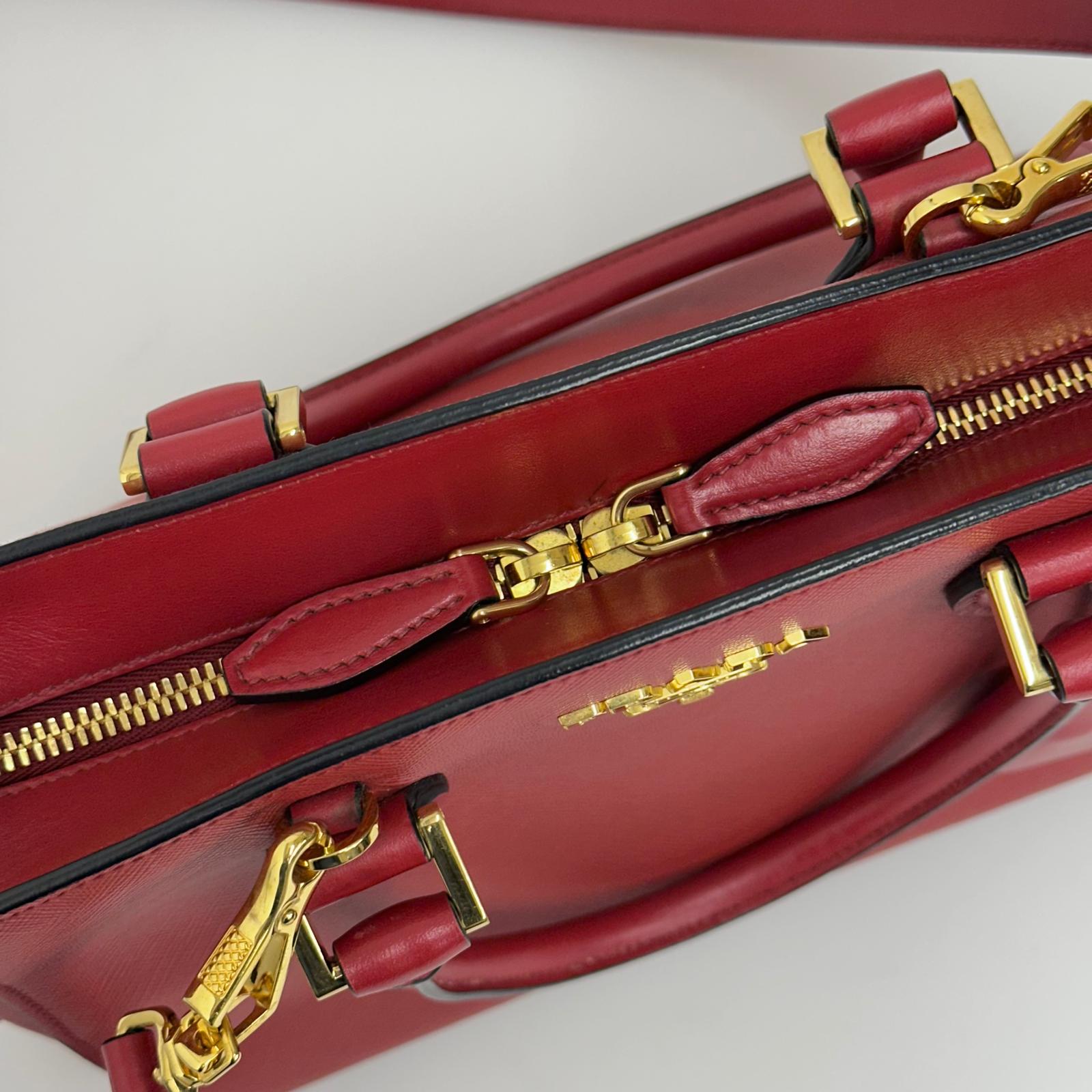 Prada borsa a mano Soft Calf Saffiano Fuoco con tracolla