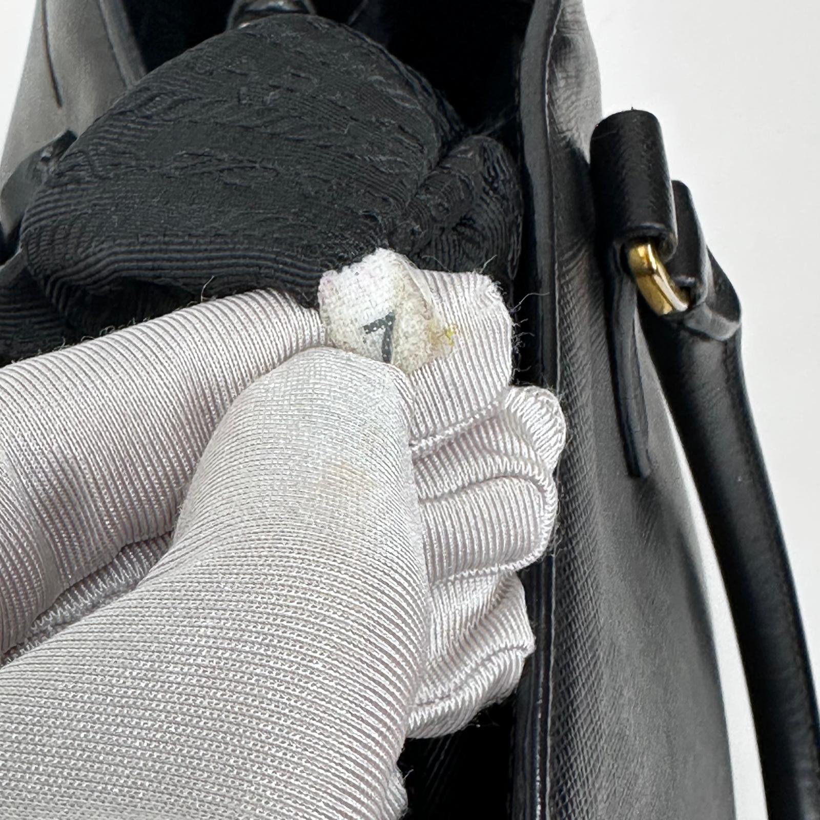 Prada borsa a mano e tracolla Galleria Large in pelle Saffiano nera