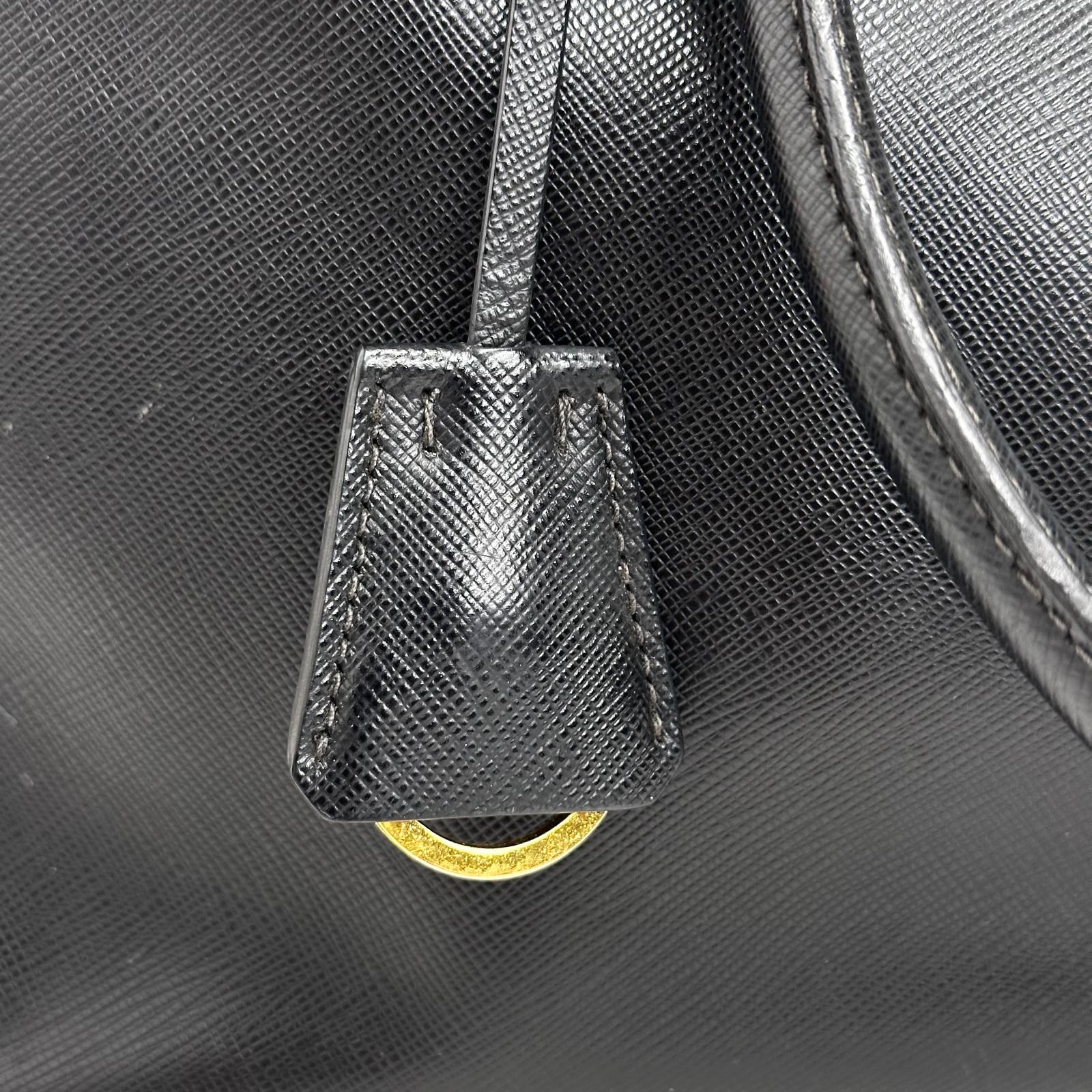 Prada borsa a mano e tracolla Galleria Large in pelle Saffiano nera