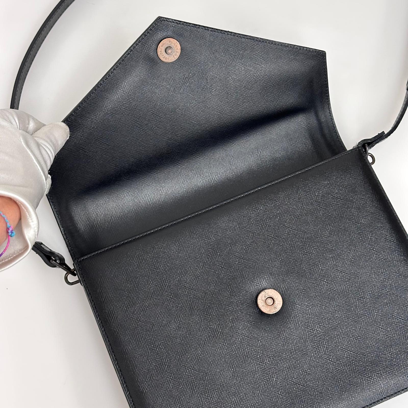 Saint Laurent Borsa Cassandre Vintage a spalla in pelle Saffiano nera