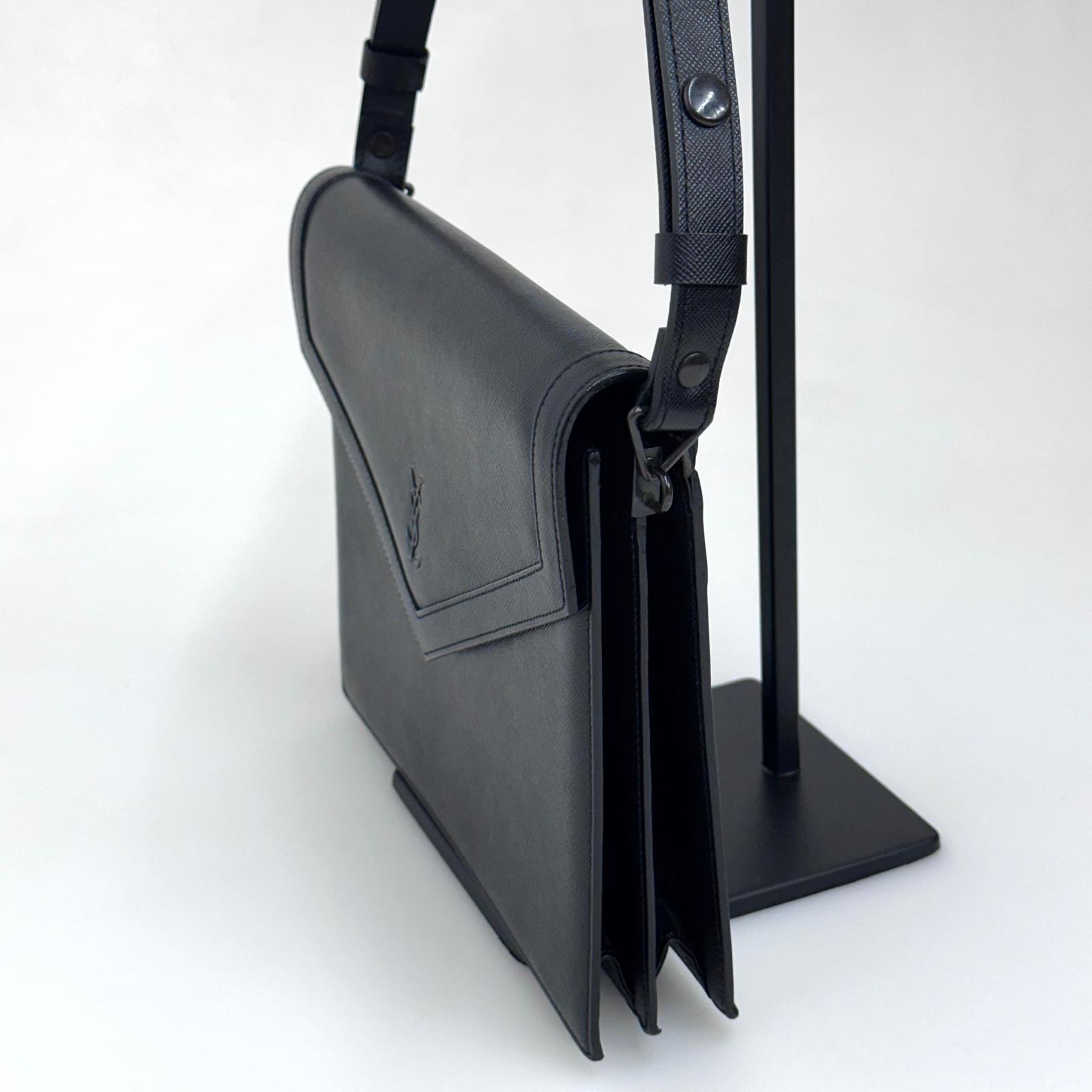 Saint Laurent Borsa Cassandre Vintage a spalla in pelle Saffiano nera