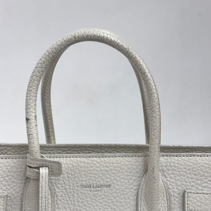 Saint Laurent Borsa Sac de Jour Baby in pelle martellata bianca