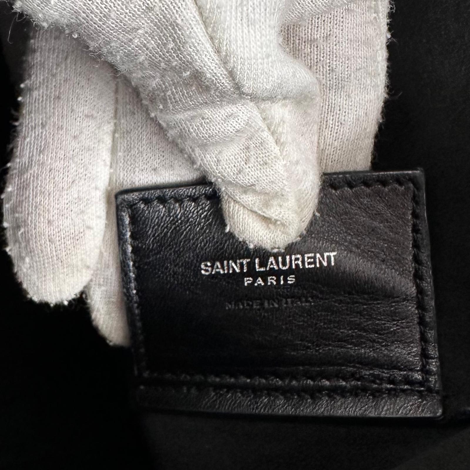 Saint Laurent Borsa a Spalla Shopping Tote in Pelle Verniciata Nera