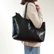 Saint Laurent Borsa a Spalla Shopping Tote in Pelle Verniciata Nera