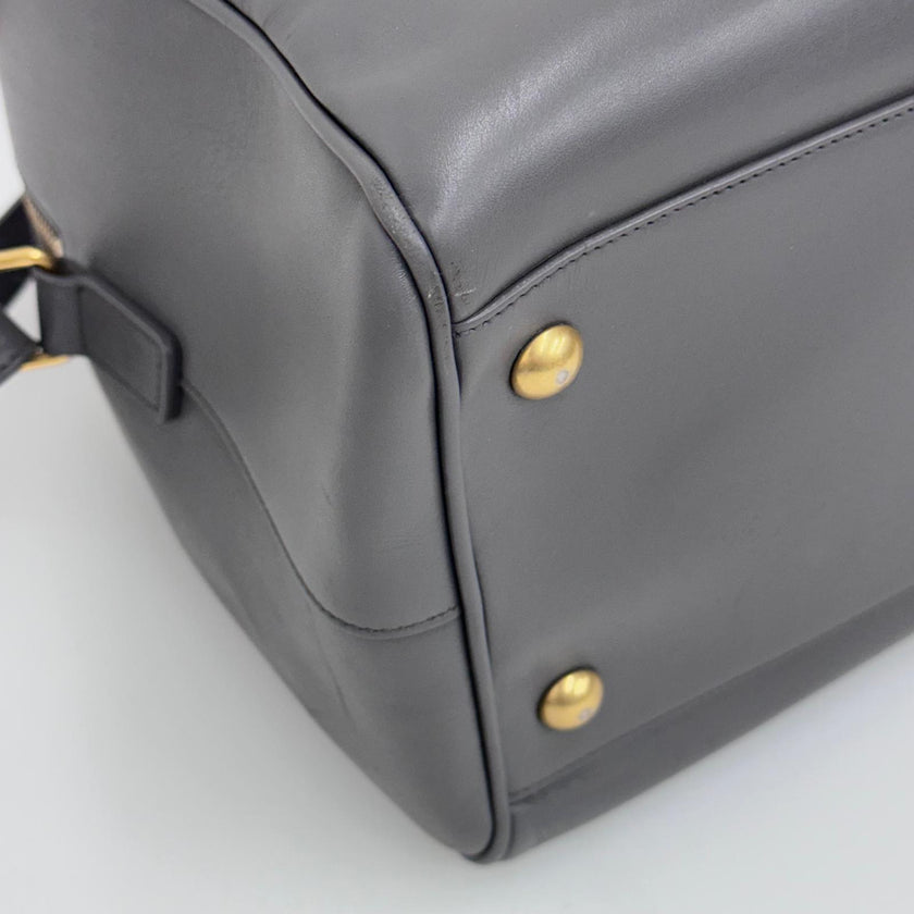 Saint Laurent Borsa modello Duffle in pelle grigia a due vie