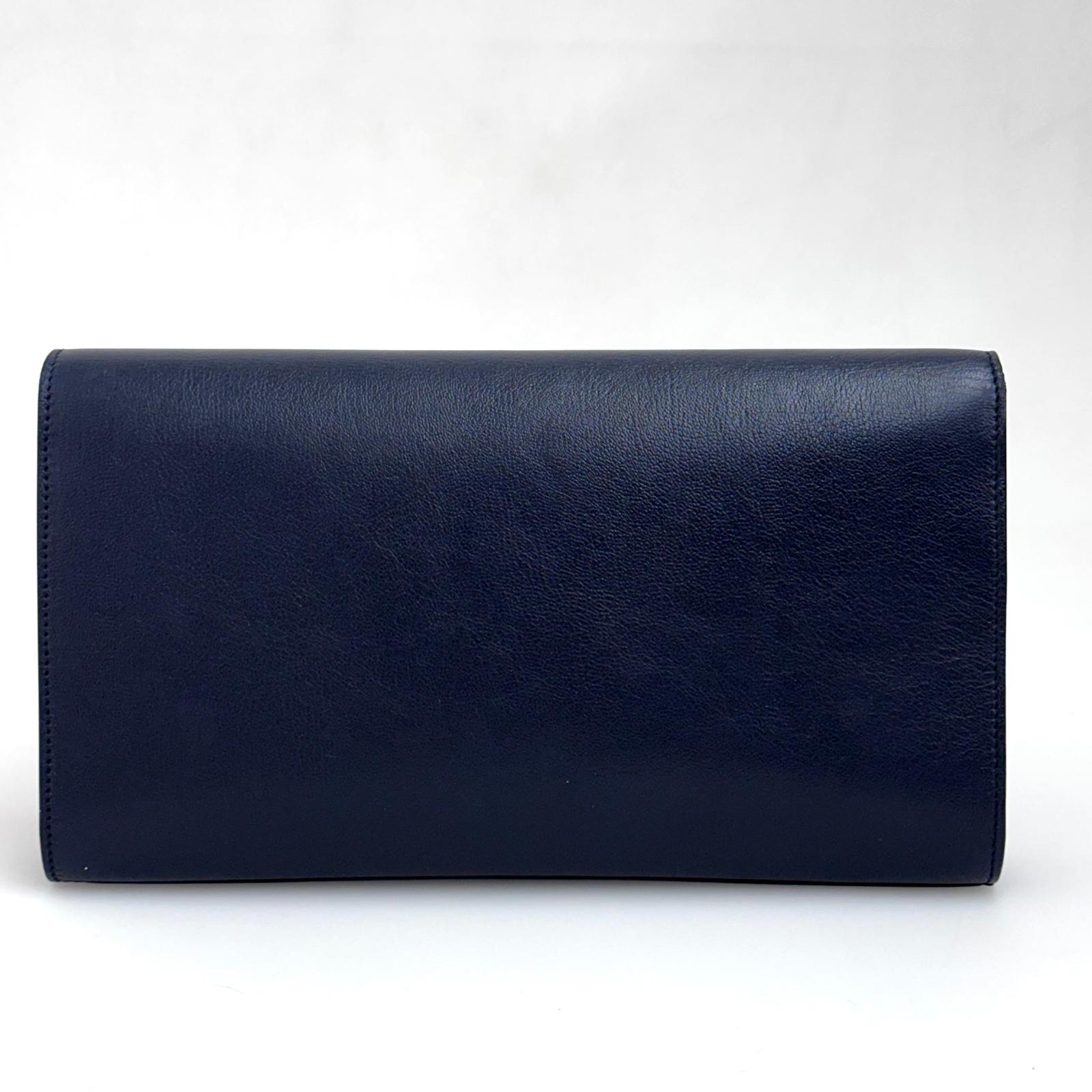 Saint Laurent Pochette Vintage Monogram Cassandre in Pelle Blu Notte