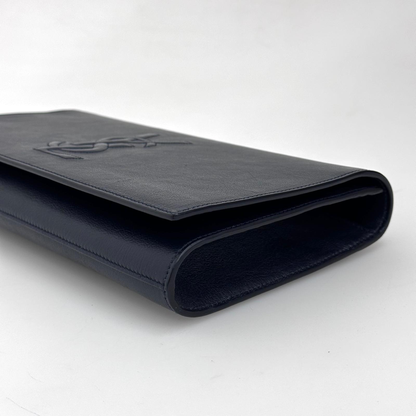 Saint Laurent Pochette Vintage Monogram Cassandre in Pelle Blu Notte