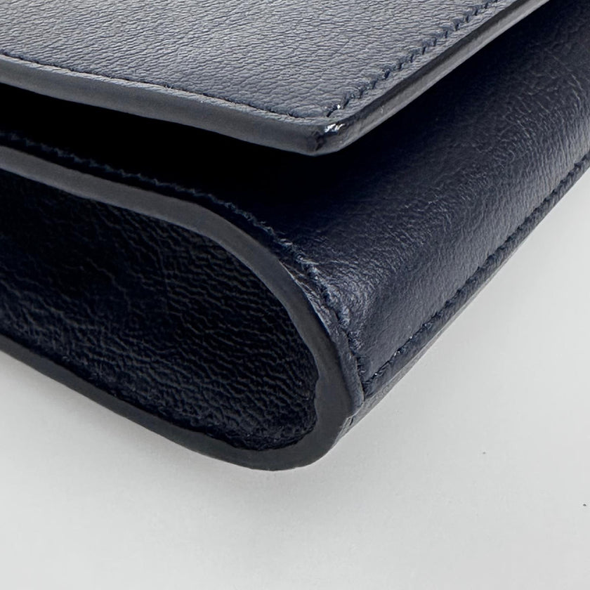 Saint Laurent Pochette Vintage Monogram Cassandre in Pelle Blu Notte