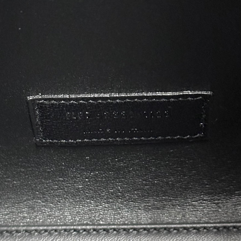 Saint Laurent Sac Hobo in pelle verniciata nera