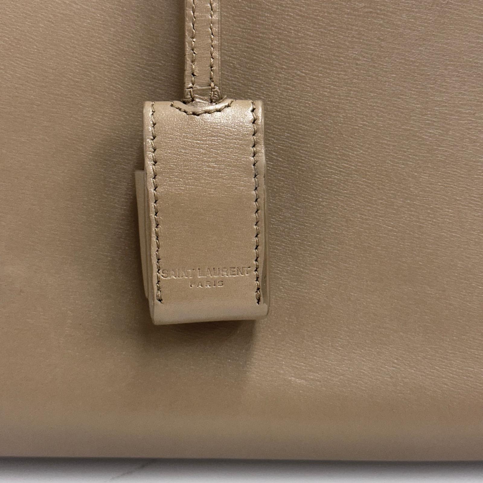 Saint Laurent borsa a Tracolla Sac de Jour Baby in pelle taupe