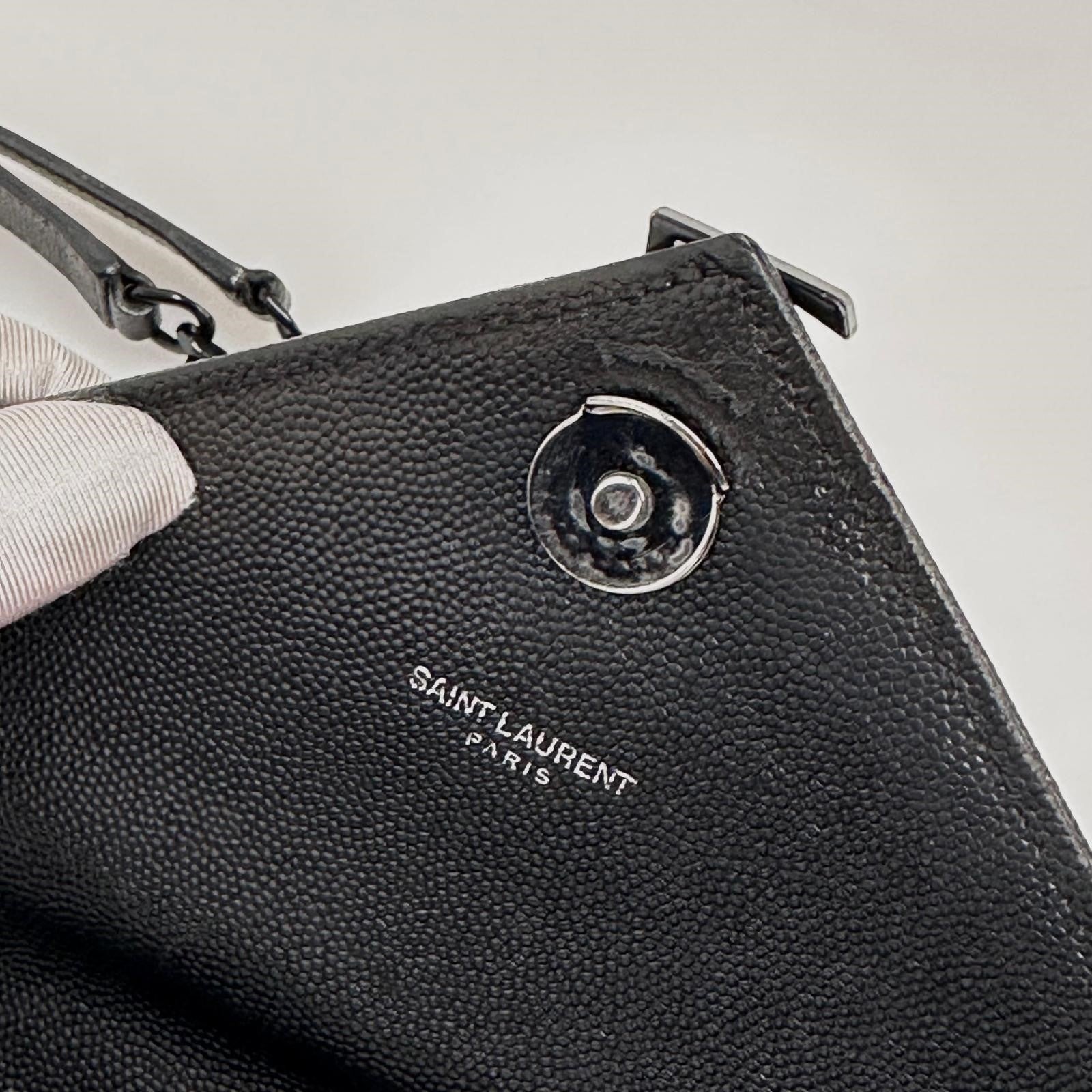 Saint Laurent borsa a spalla Envelope Media in pelle grain de poudre nera