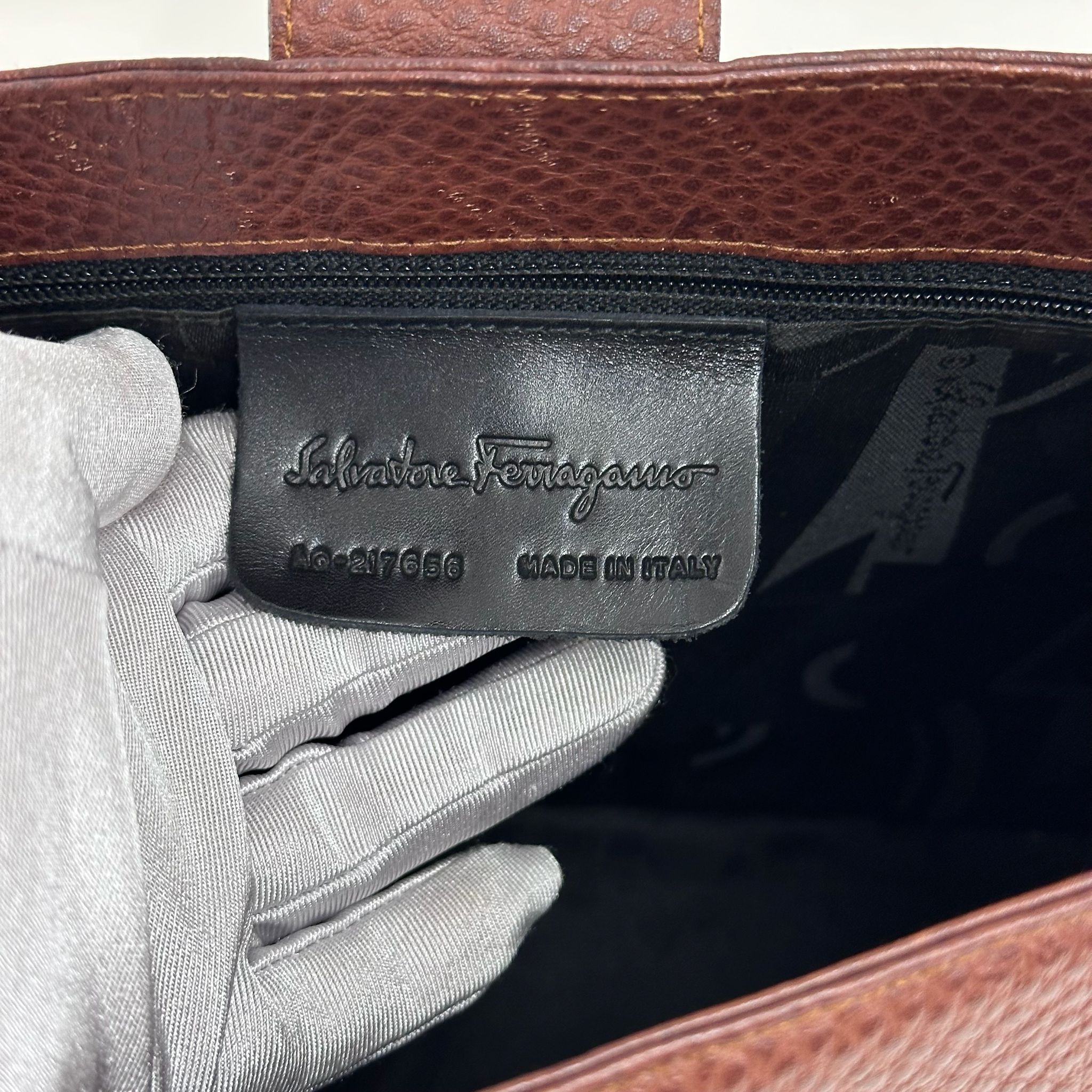 Salvatore Ferragamo Borsa a spalla Gancini Hobo Pelle Martellata Marrone