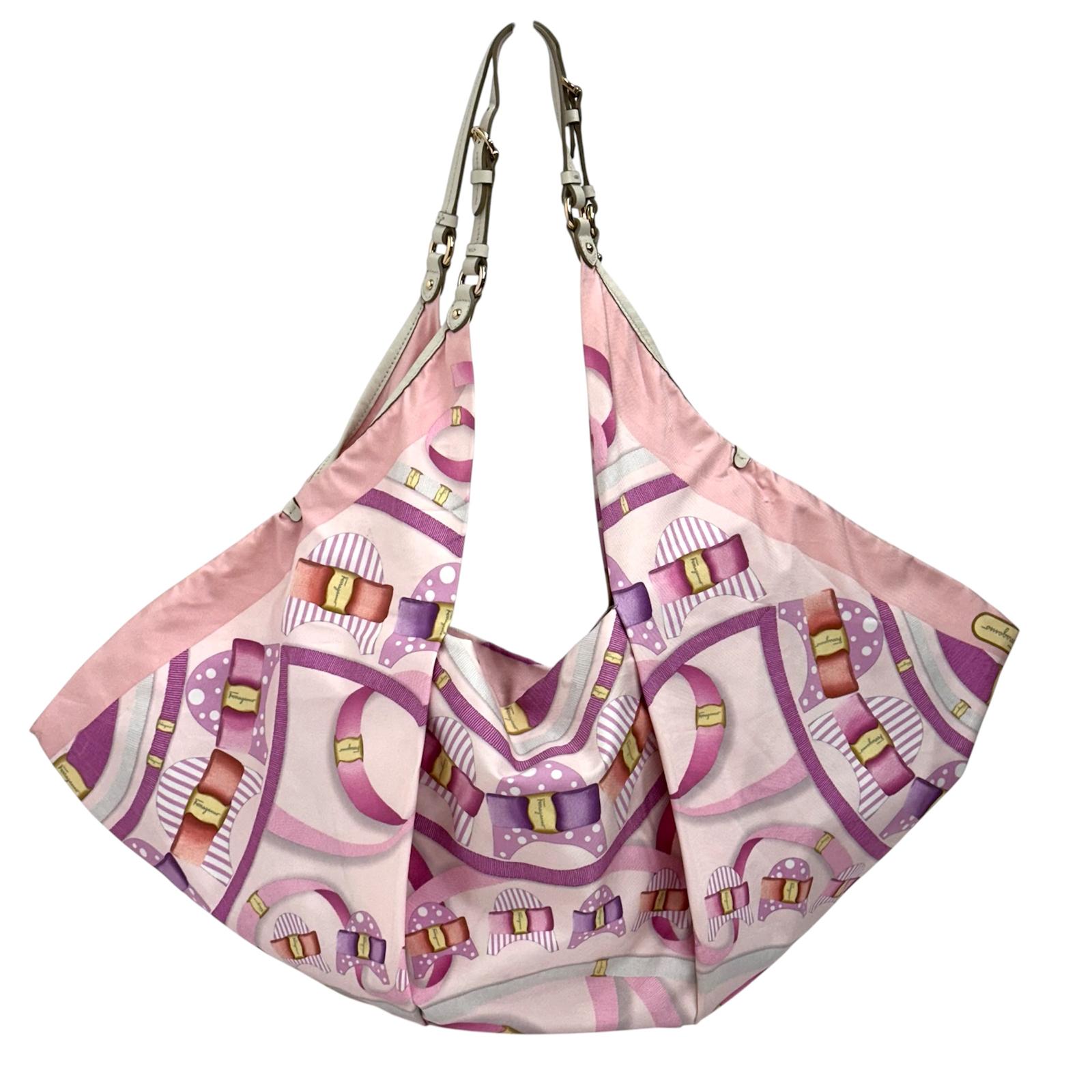 Salvatore Ferragamo Borsa a spalla shopper in seta stampa Vara rosa