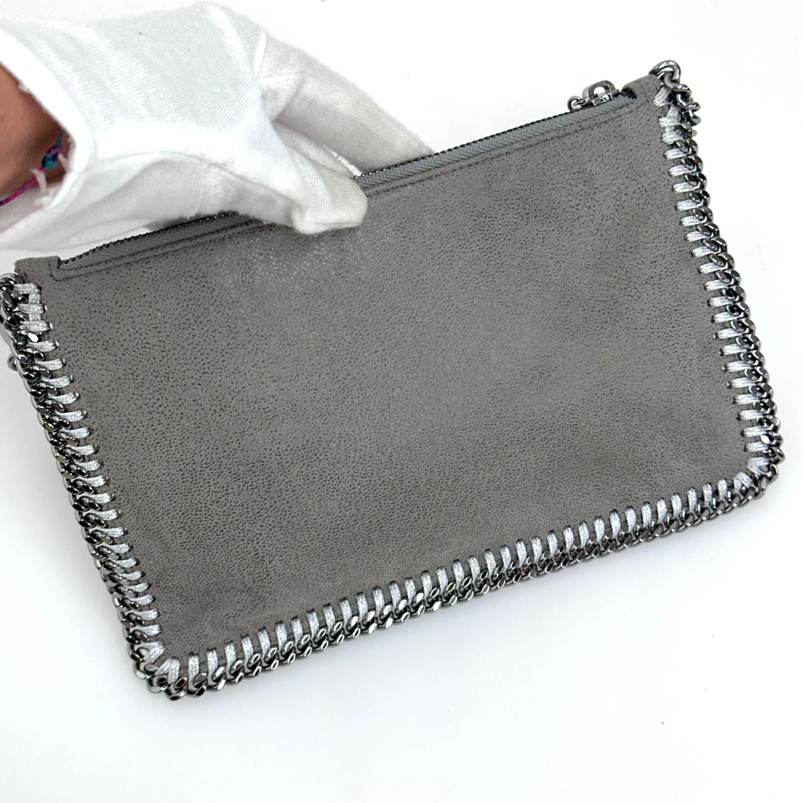 Stella McCartney Borsa Falabella Clutch grigia con catena