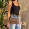 Borsa Stella McCartney Falabella Crossbody in Ecopelle Marrone con Catena Argentata
