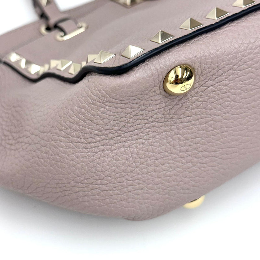 Valentino Garavani Borsa Rockstud in pelle cipria