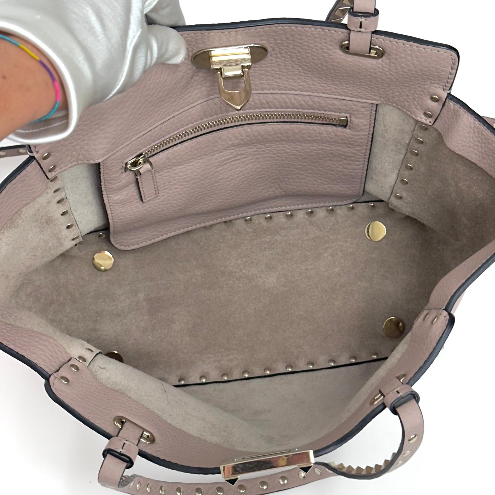 Valentino Garavani Borsa Rockstud in pelle cipria