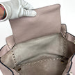 Valentino Garavani Borsa Rockstud in pelle cipria