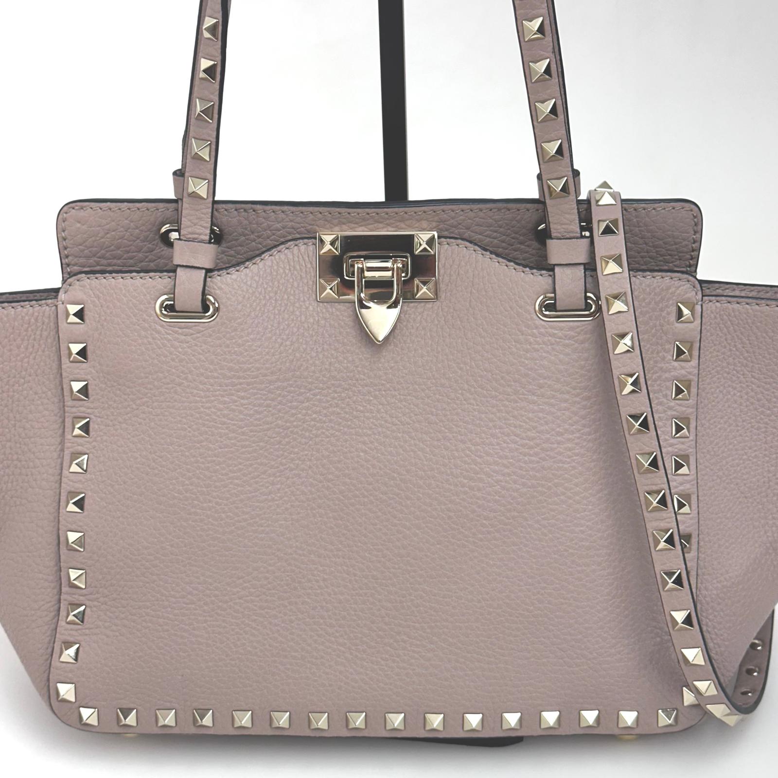 Valentino Garavani Borsa Rockstud in pelle cipria