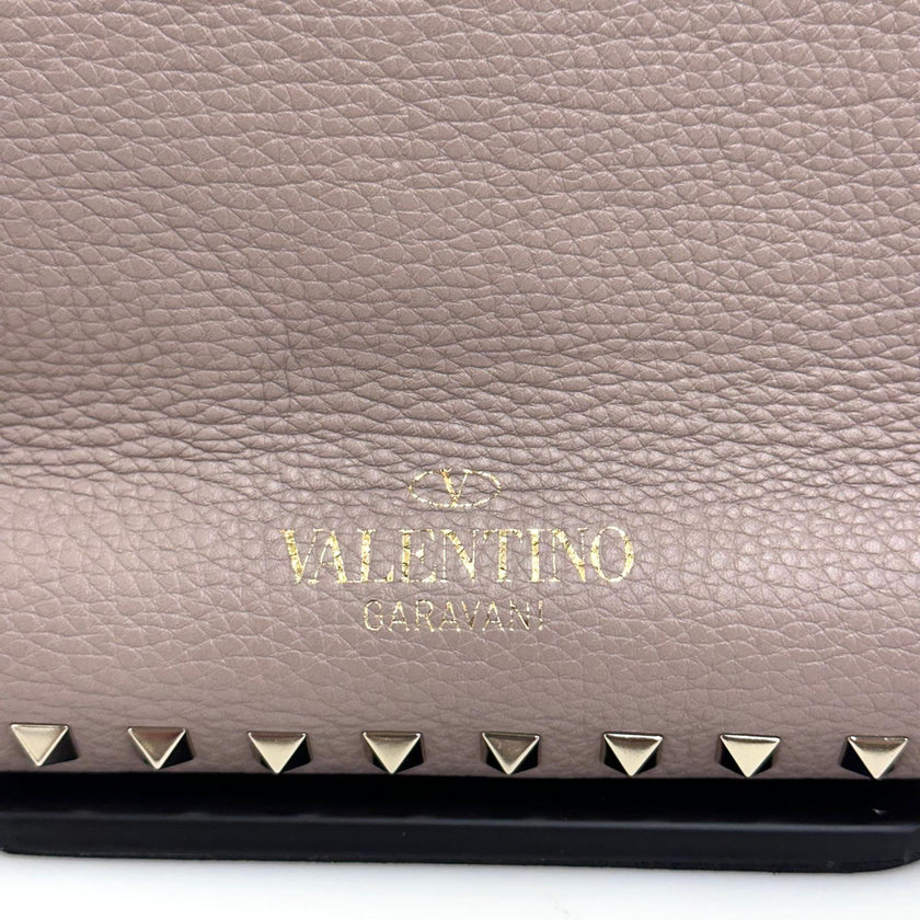 Valentino Garavani Borsa Rockstud in pelle cipria