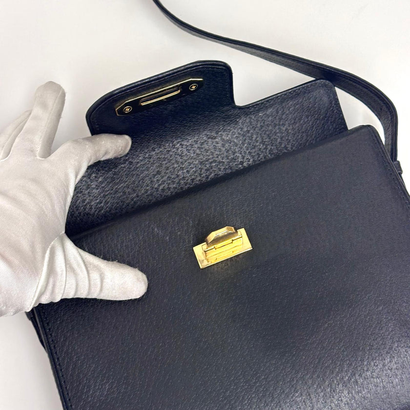 Valentino Garavani Borsa Vintage a Spalla in Pelle Nera e oro