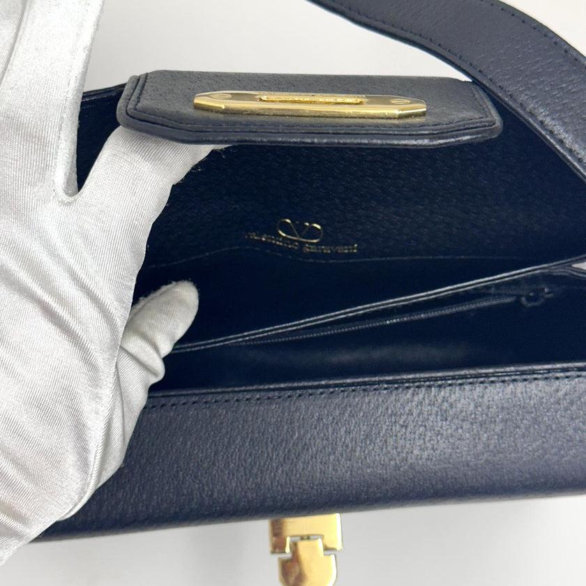 Valentino Garavani Borsa Vintage a Spalla in Pelle Nera e oro