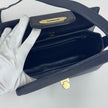 Valentino Garavani Borsa Vintage a Spalla in Pelle Nera e oro
