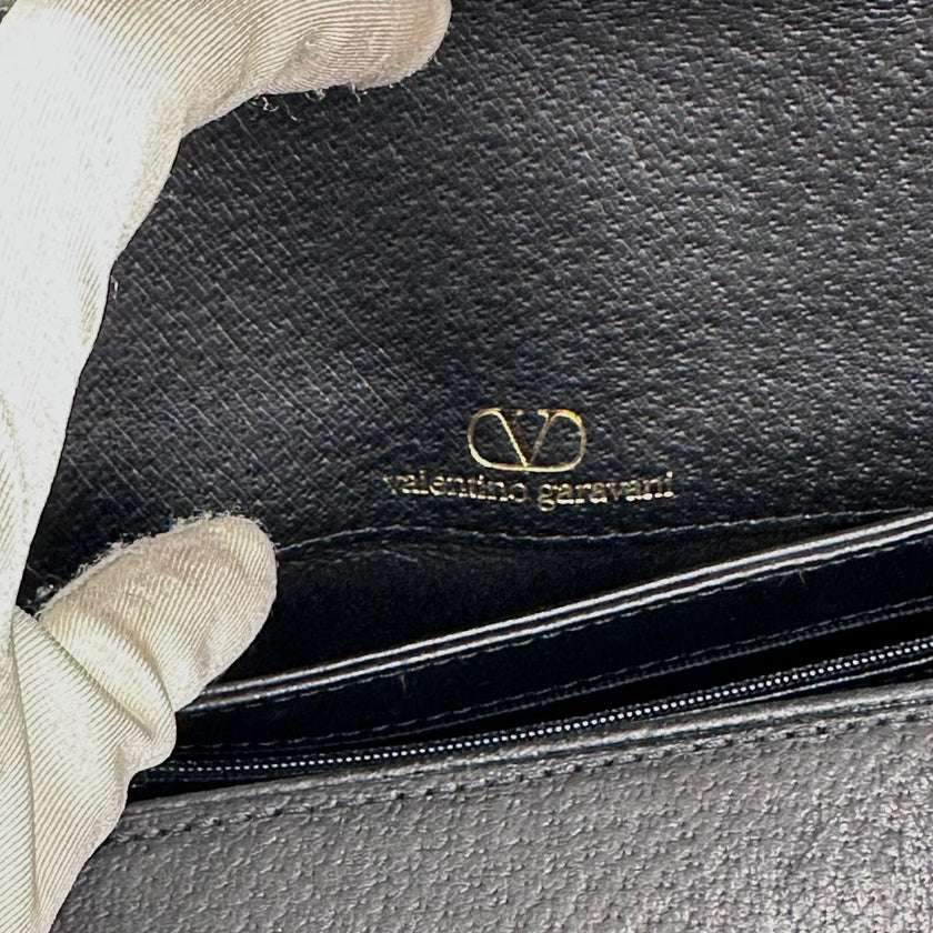 Valentino Garavani Borsa Vintage a Spalla in Pelle Nera e oro
