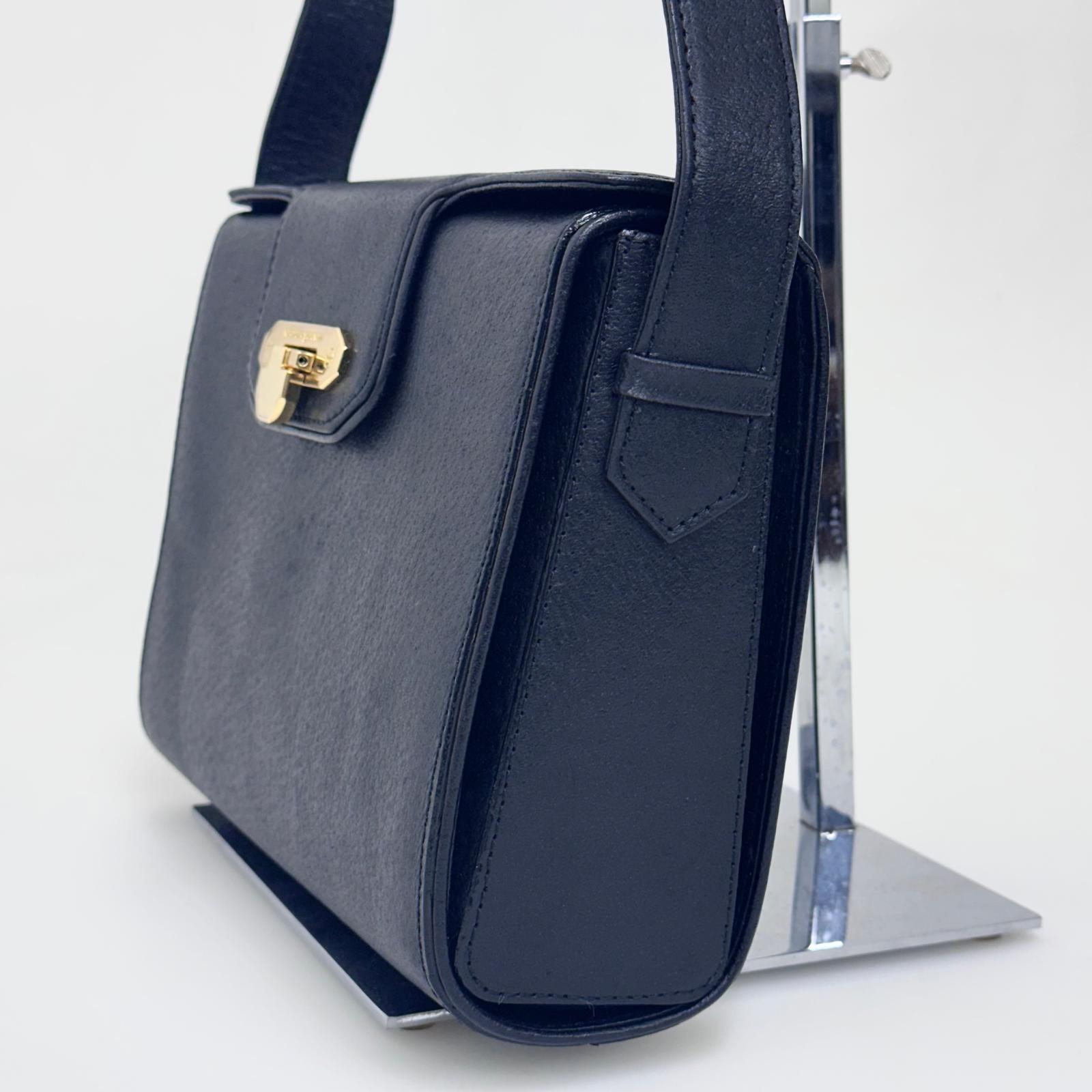 Valentino Garavani Borsa Vintage a Spalla in Pelle Nera e oro