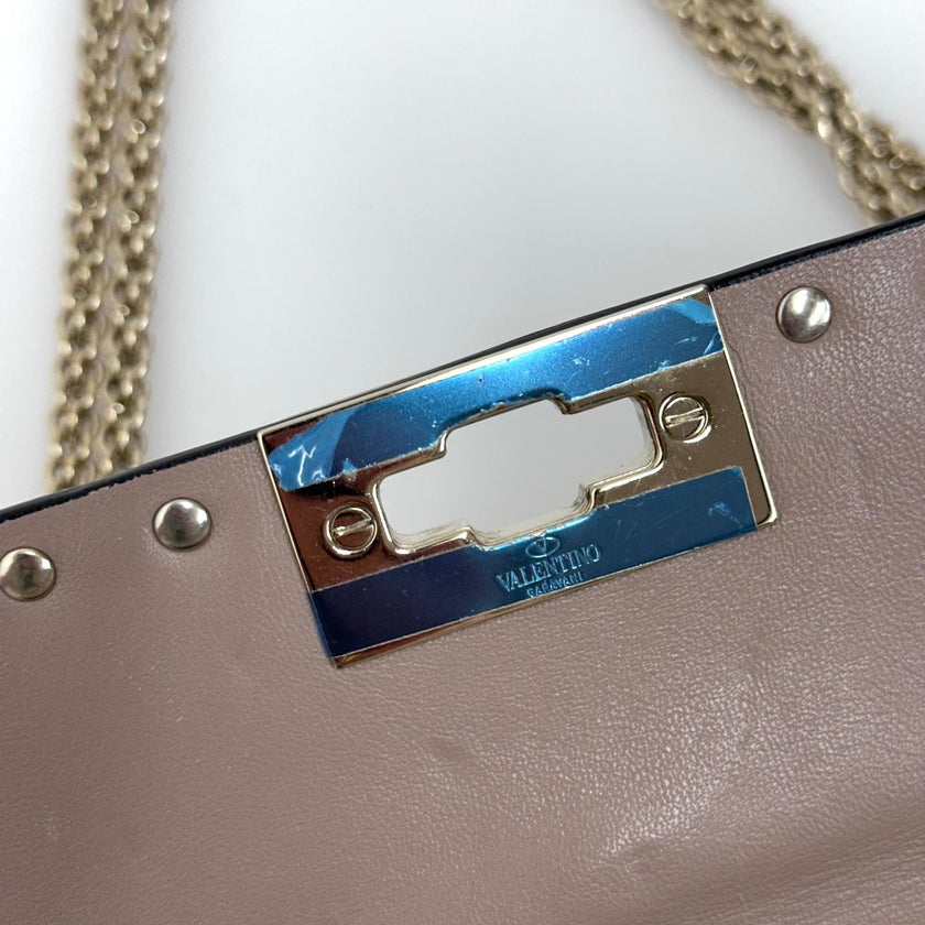 Valentino Garavani Borsa a Tracolla Rockstud Spike Media Nude Cipria