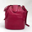 Yves Saint Laurent Borsa Secchiello Vintage in Pelle Rossa con Medaglione Dorato