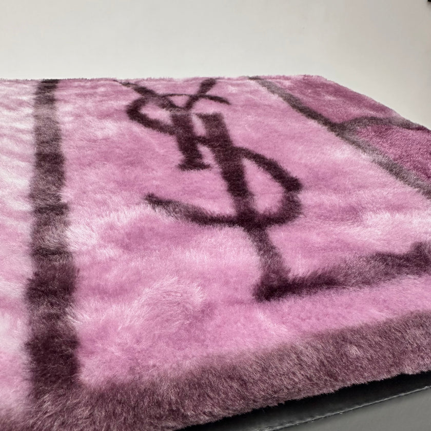 Yves Saint Laurent Plaid da Divano in Pelliccia Inutilizzato