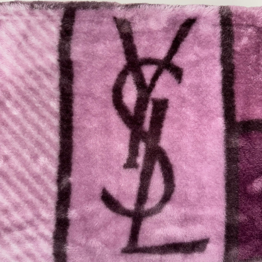 Yves Saint Laurent Plaid da Divano in Pelliccia Inutilizzato